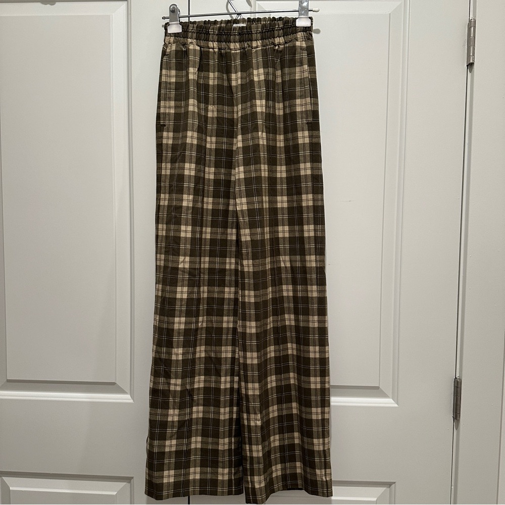 Aritzia Sunday best pants